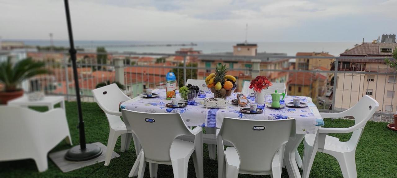La Terrazza Apartamento Falconara Marittima Exterior foto