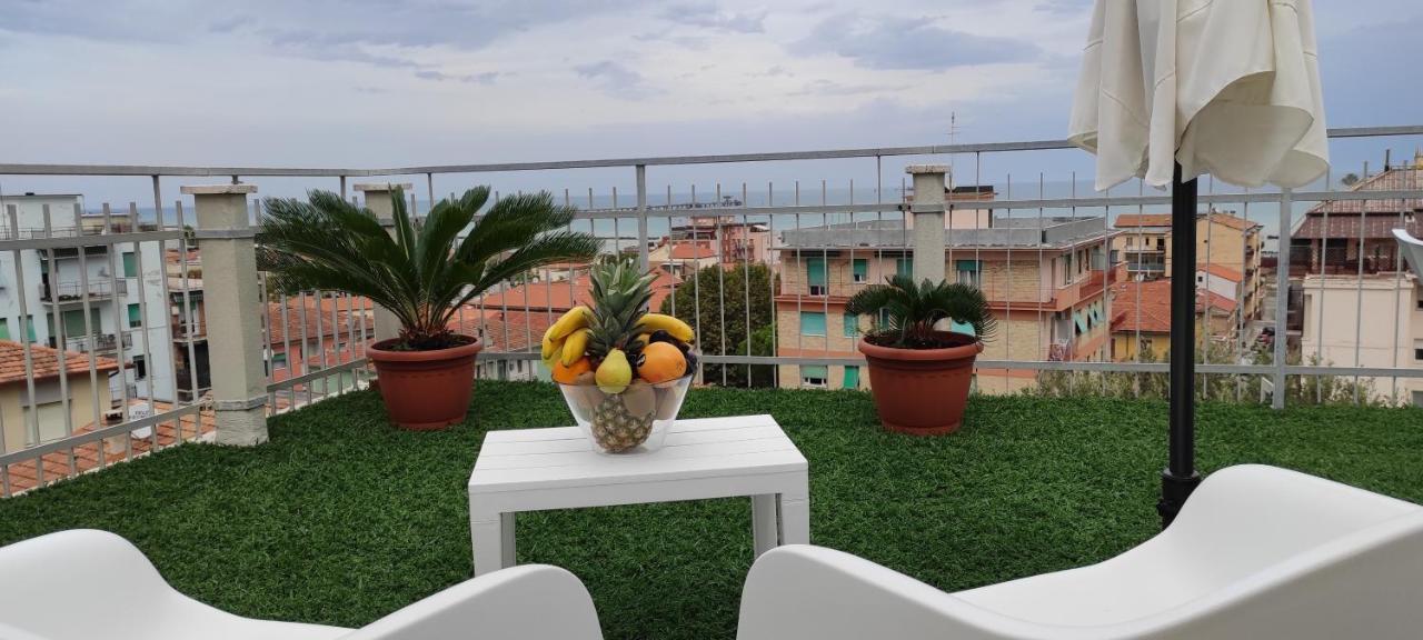 La Terrazza Apartamento Falconara Marittima Exterior foto